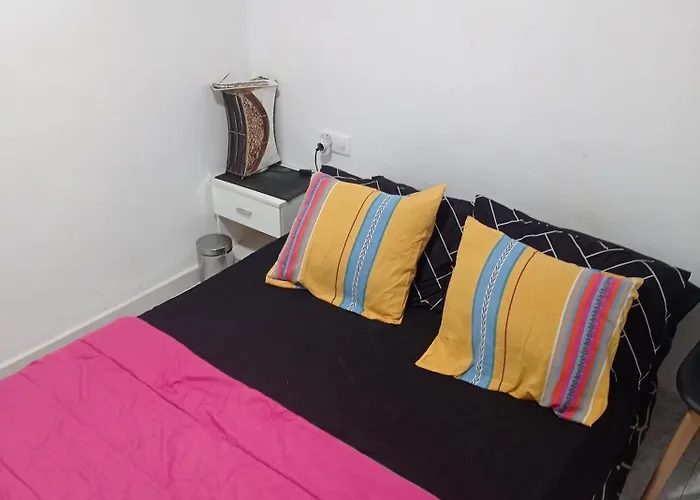 2 En Piso Familiar Compartido * Valencia